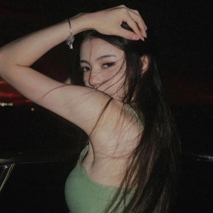 亚历克斯与艾玛